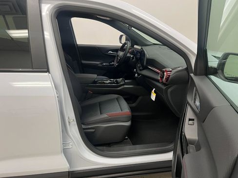 New 2026 Chevrolet Equinox RS FWD image 32