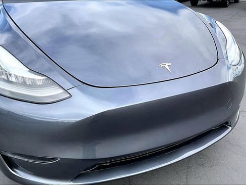 Used 2023 Tesla Model Y Long Range image 29