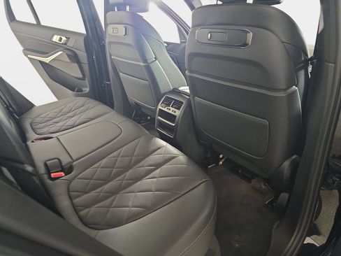 Certified 2024 BMW X5 xDrive50e w/ Premium Package AWD/4WD image 10