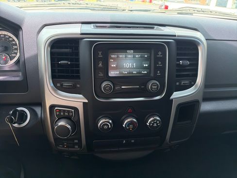 Used 2016 RAM 1500 Classic SLT AWD/4WD image 11