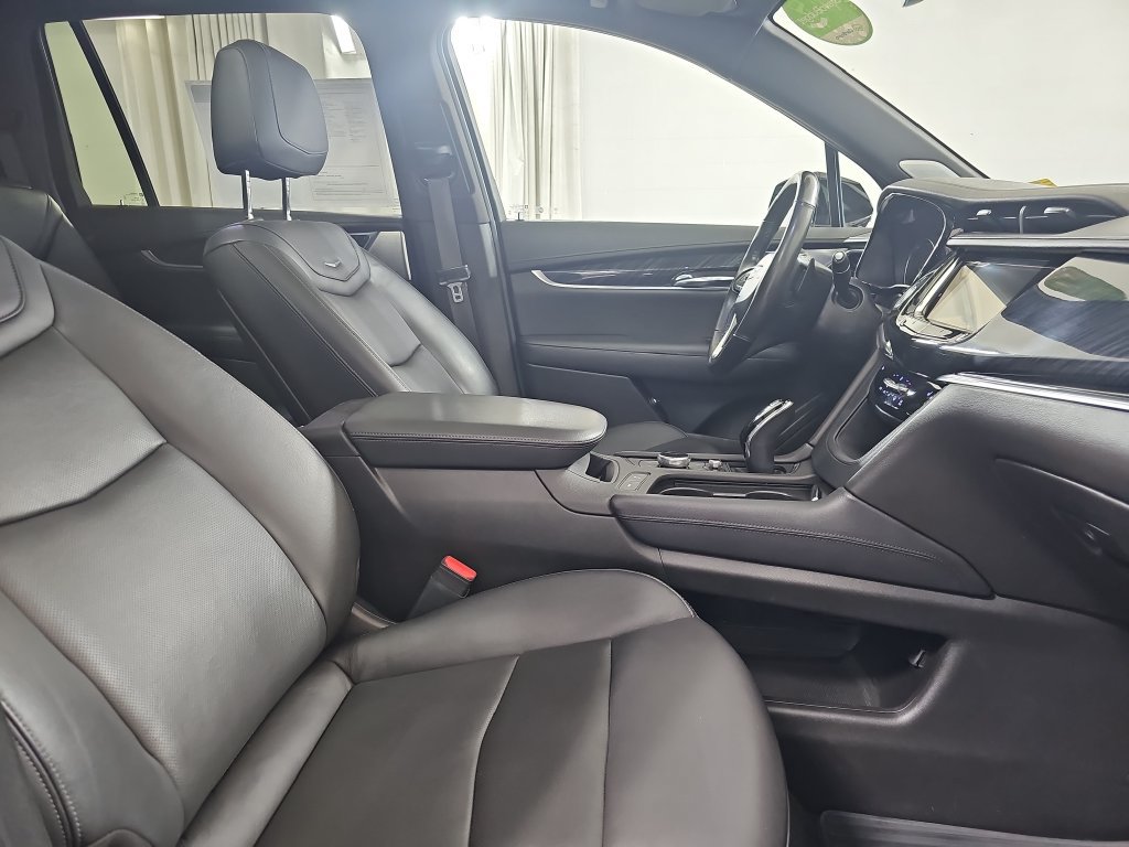 Used 2020 Cadillac XT6 Premium Luxury AWD/4WD image 13
