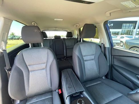 Used 2025 Nissan Rogue SV AWD/4WD image 29