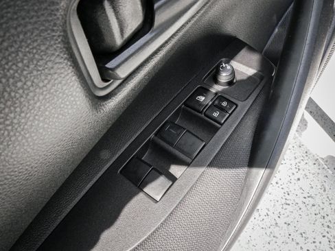 Used 2022 Toyota Corolla LE FWD image 15