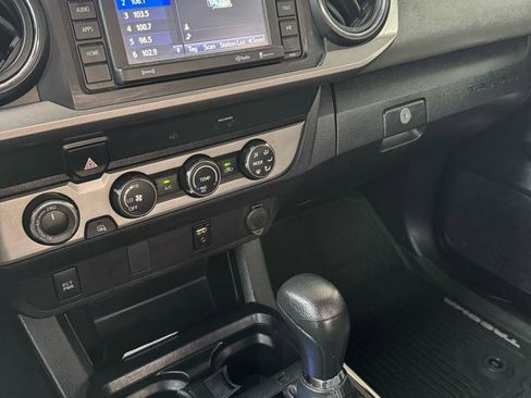 Used 2019 Toyota Tacoma SR5 image 16