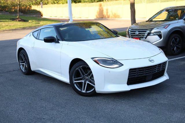 Certified 2026 Nissan Z Performance w/ Floor Mat Package RWD image 2
