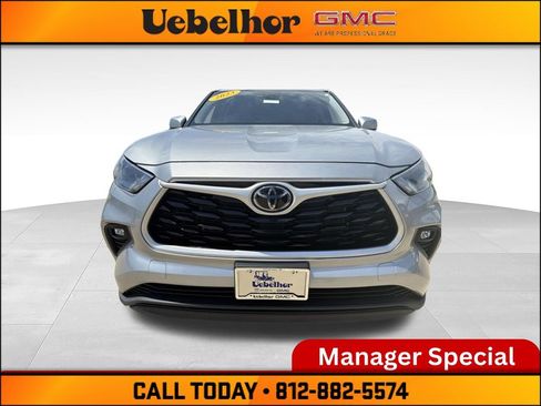 Used 2023 Toyota Highlander XLE FWD image 15