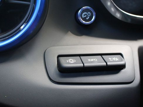 Used 2017 Chevrolet Camaro SS image 18