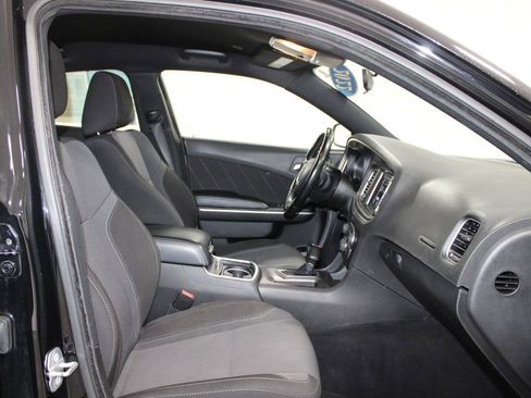 Used 2022 Dodge Charger SXT RWD image 23