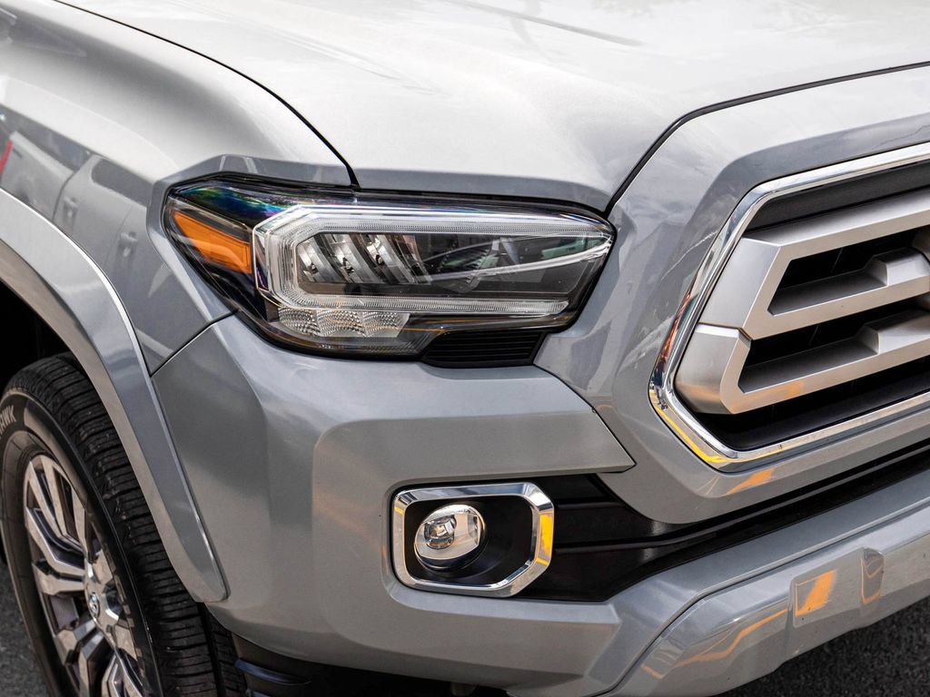 Used 2020 Toyota Tacoma Limited AWD/4WD image 38