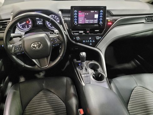 Used 2022 Toyota Camry SE image 22