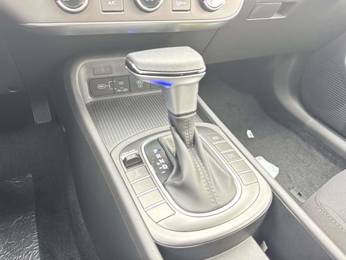 New 2026 Hyundai Kona SE image 10