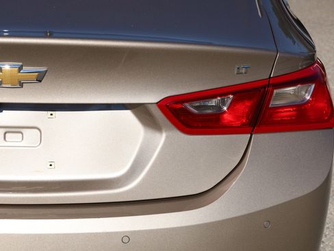 Used 2024 Chevrolet Malibu LT image 18