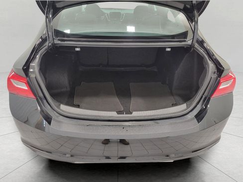 Used 2024 Chevrolet Malibu LT FWD image 15