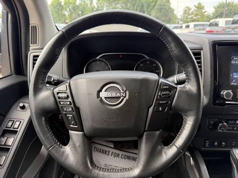 Used 2024 Nissan Frontier SV w/ Technology Package RWD image 23