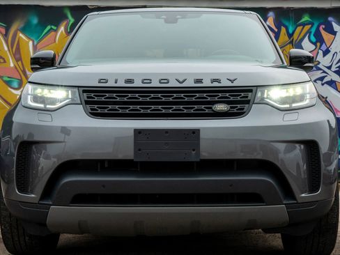 Used 2017 Land Rover Discovery SE AWD/4WD image 15
