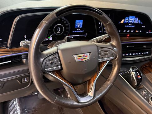 Used 2022 Cadillac Escalade ESV Premium Luxury RWD image 14