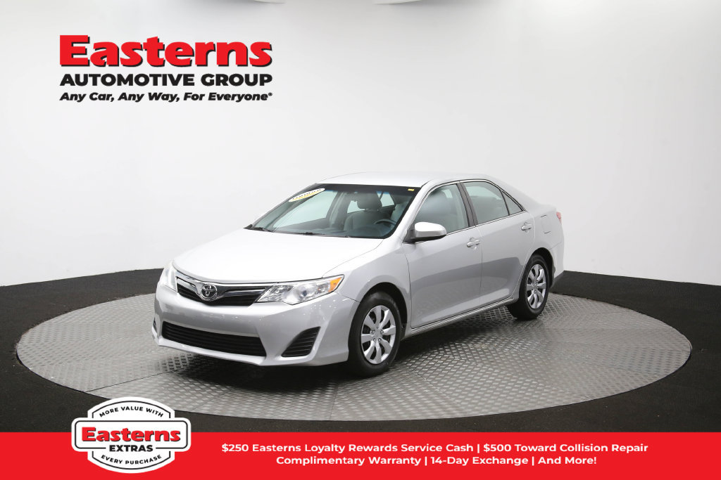 Used 2014 Toyota Camry LE FWD image 56