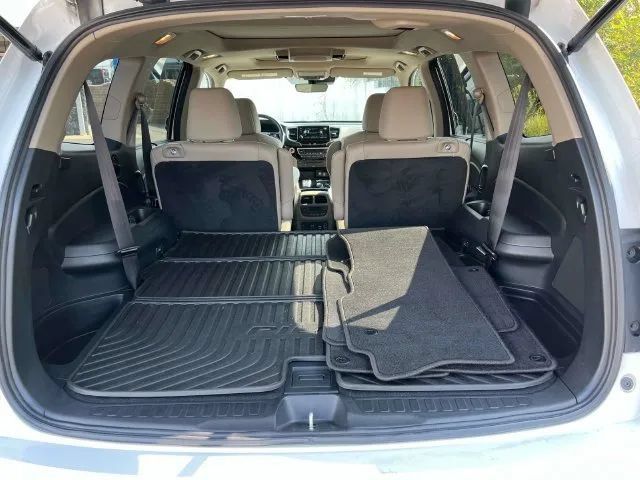 Used 2022 Honda Pilot Elite image 25