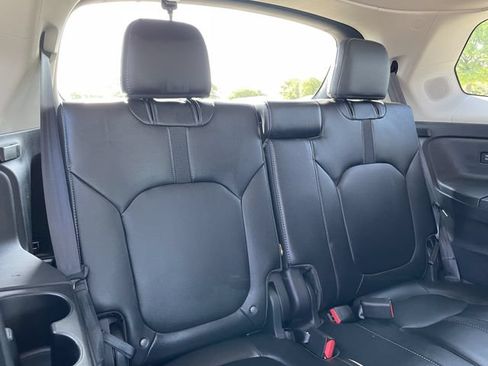 Certified 2024 Honda Pilot Touring image 30