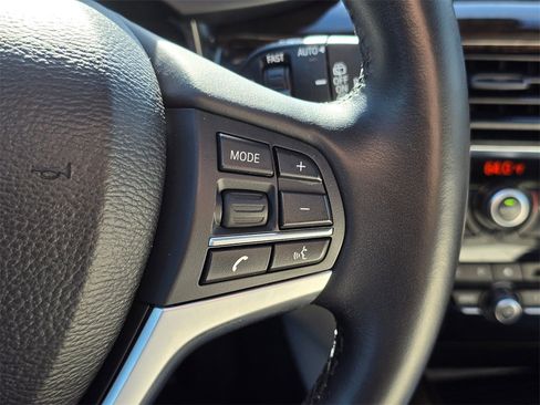 Used 2017 BMW X5 xDrive40e image 69