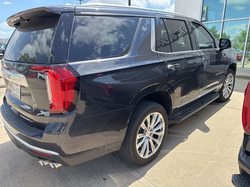 Used 2023 GMC Yukon Denali RWD image 4