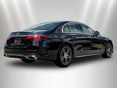 Used 2025 Mercedes-Benz E 450 4MATIC Sedan w/ Winter Package image 7
