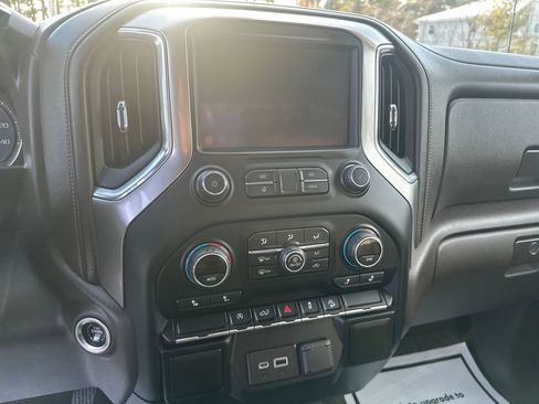 Used 2019 Chevrolet Silverado 1500 LT w/ All-Star Edition image 9