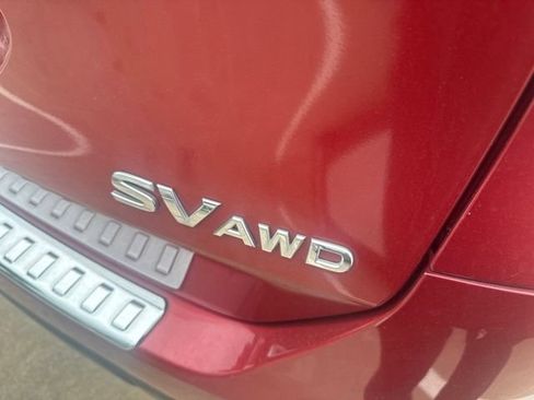 Used 2015 Nissan Rogue SV w/ SV Premium Package AWD/4WD image 4