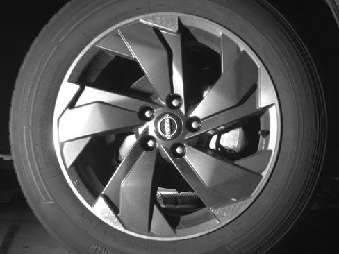 Used 2025 Nissan Rogue SV FWD image 13