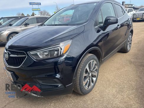 Used 2021 Buick Encore Preferred w/ Safety Package image 4