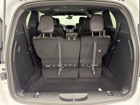 New 2026 Chrysler Pacifica Select image 8