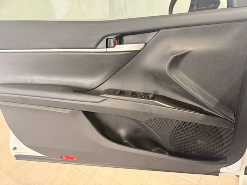 Used 2024 Toyota Camry SE image 26