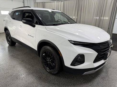 Used 2021 Chevrolet Blazer LT image 3