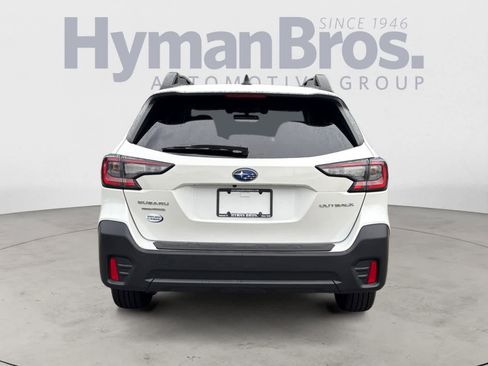Used 2022 Subaru Outback Premium image 4