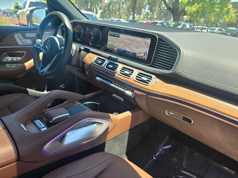 Certified 2026 Mercedes-Benz GLS 450 4MATIC image 11