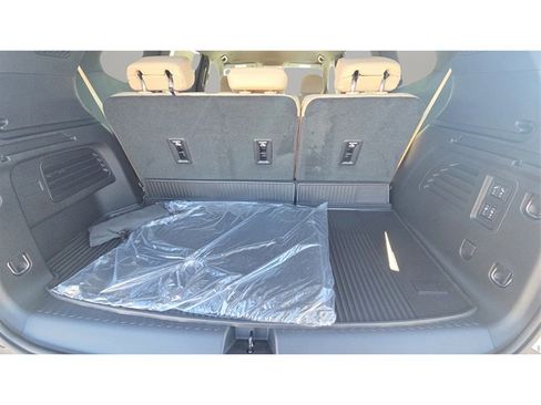 New 2026 Buick Enclave Preferred w/ Power Package image 16