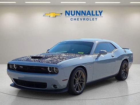 Used 2022 Dodge Challenger R/T Scat Pack w/ Dynamics Package image 1