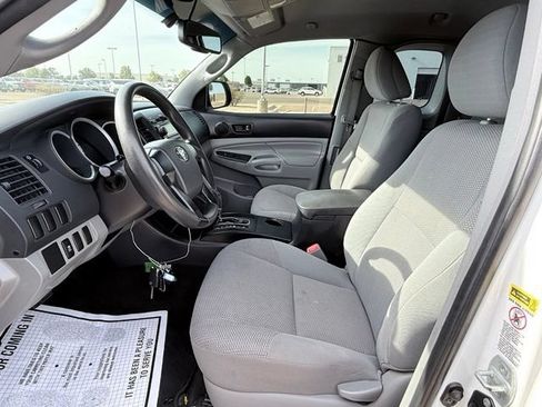 Used 2012 Toyota Tacoma PreRunner RWD image 14