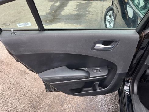 Used 2021 Dodge Charger SXT w/ Leather Interior Group image 25