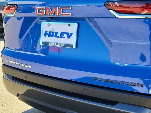 Certified 2025 GMC Terrain Elevation image 30