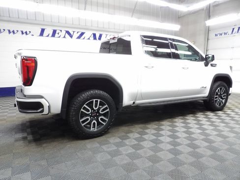 Used 2025 GMC Sierra 1500 AT4 w/ Technology Package AWD/4WD image 6