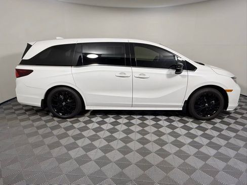 Used 2026 Honda Odyssey Sport-L image 7