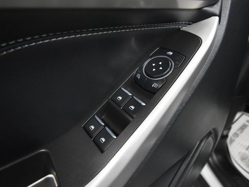 Used 2023 Ford Explorer XLT w/ Equipment Group 202A image 6