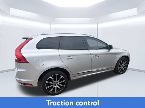 Used 2016 Volvo XC60 T6 w/ Proximity Package AWD/4WD image 25