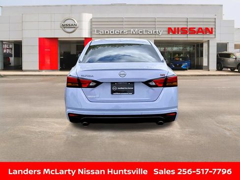 Used 2025 Nissan Altima 2.5 SR image 5