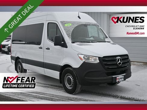 Used 2024 Mercedes-Benz Sprinter 2500 image 1