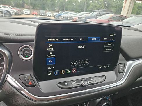 Used 2025 Chevrolet Blazer LT FWD image 21
