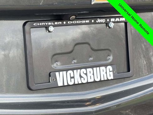 Used 2019 Chevrolet Equinox LT w/ Sun & Navigation Package image 42