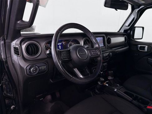Used 2022 Jeep Gladiator Sport AWD/4WD image 9
