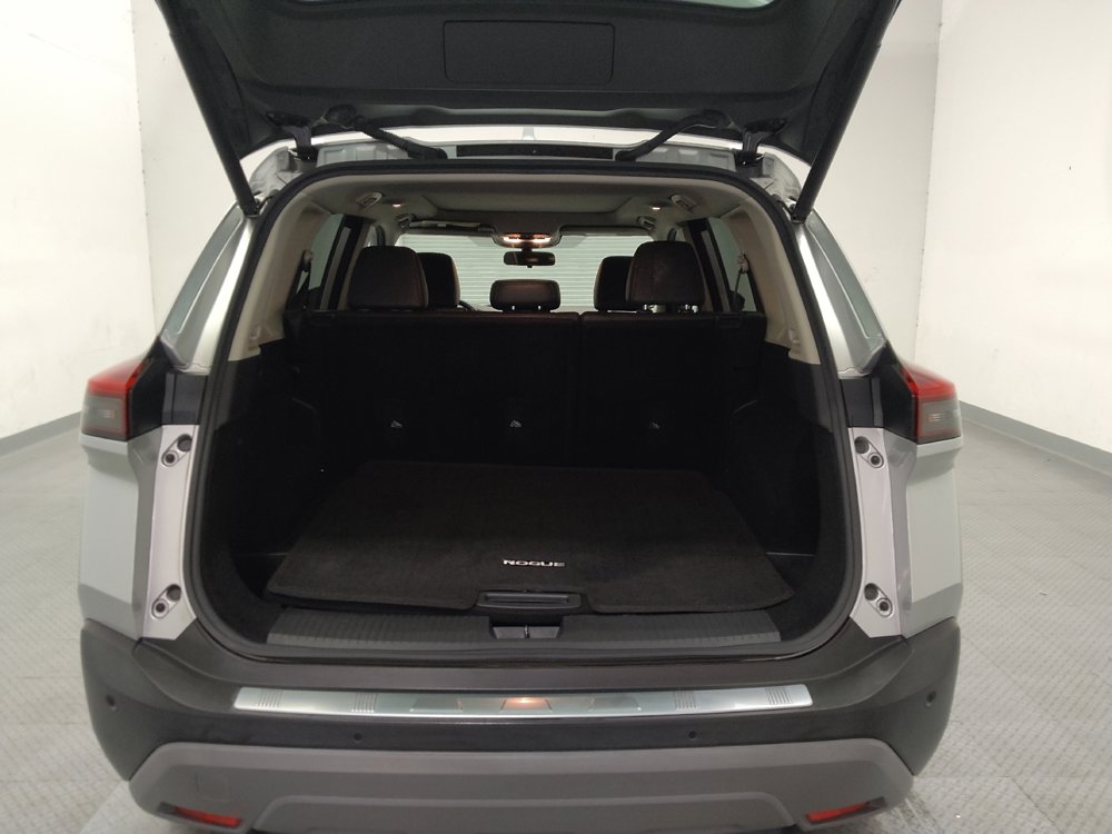 Used 2021 Nissan Rogue SV w/ Premium Package FWD image 29